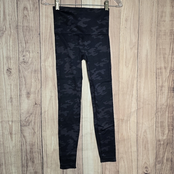 Look at Me Now High-Waisted Seamless Leggings Small Petite - Picture 4 of 7